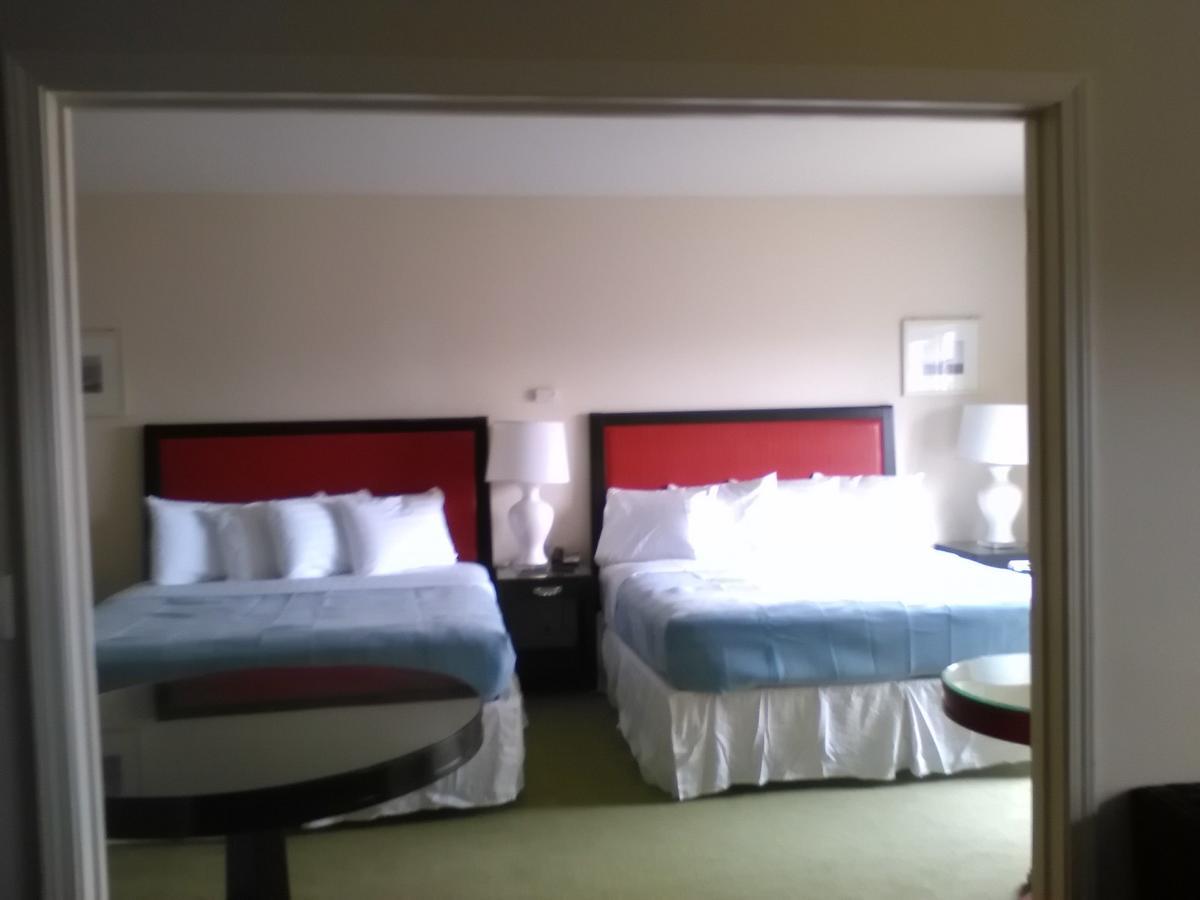 פרנדייל Orca Inn Suites מראה חיצוני תמונה