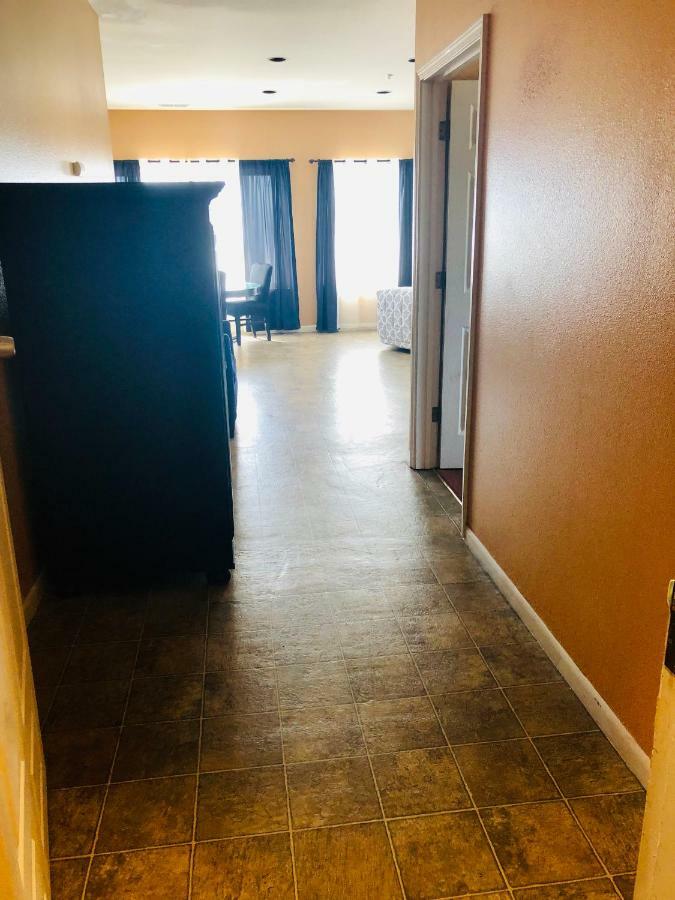 פרנדייל Orca Inn Suites מראה חיצוני תמונה